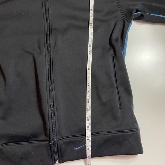 Nike zipup jacket - Picture 7 of 7
